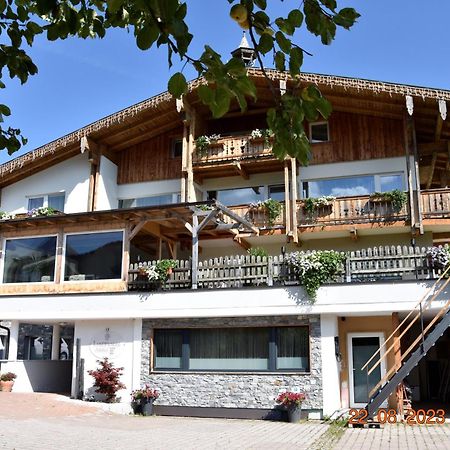 Landhotel Anna Sankt Martin am Tennengebirge Exterior photo