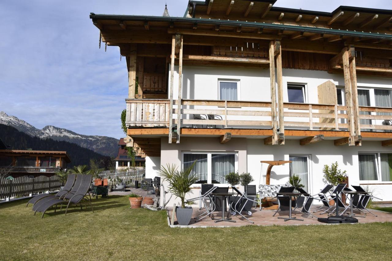 Landhotel Anna Sankt Martin am Tennengebirge Exterior photo