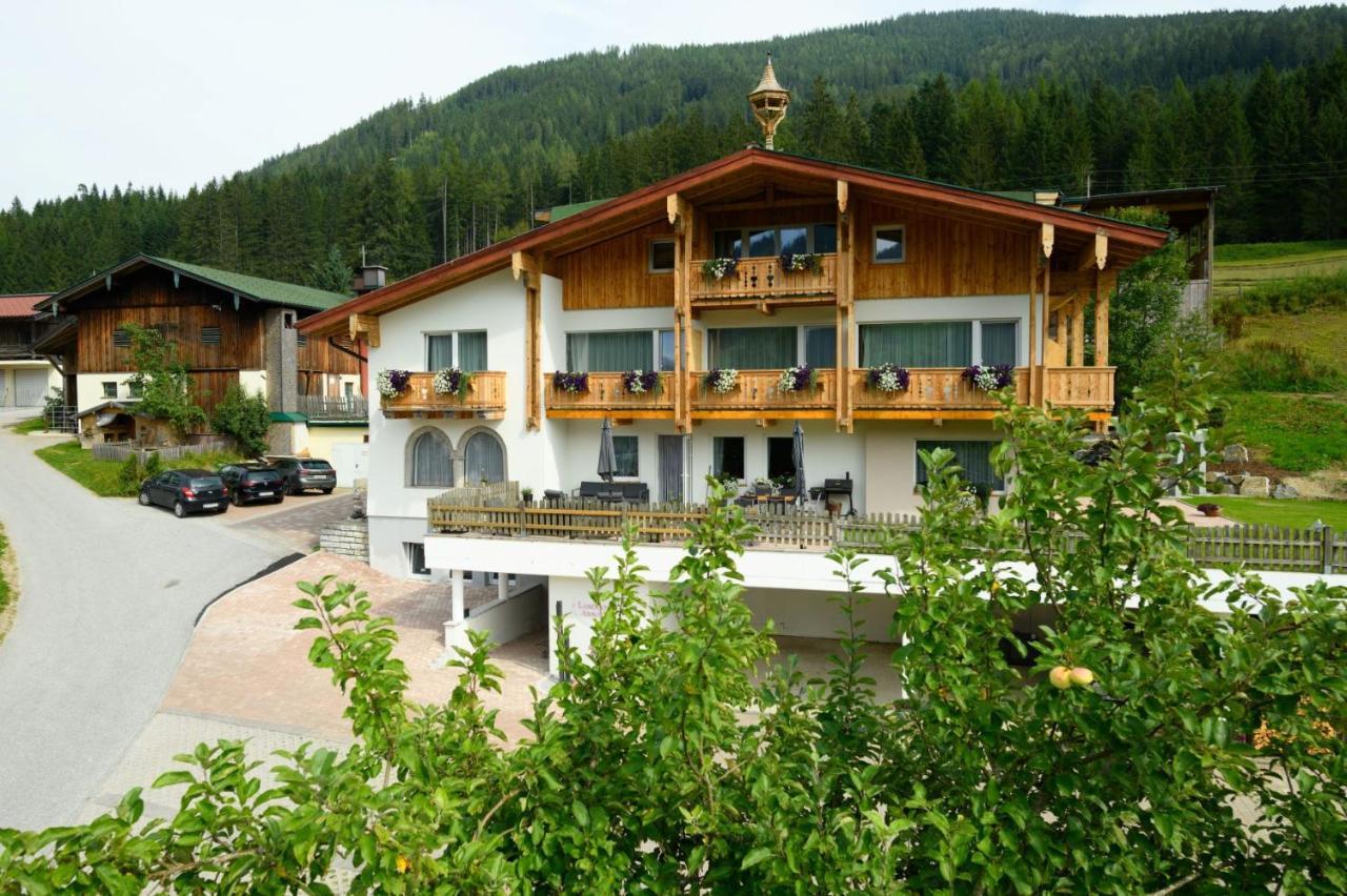 Landhotel Anna Sankt Martin am Tennengebirge Exterior photo